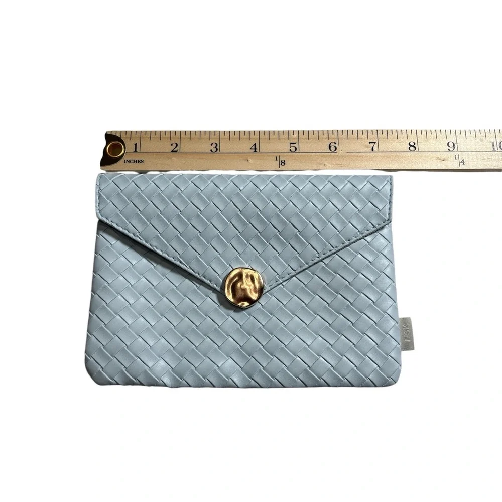 Ipsy Woven Clutch in Light Gray with Gold Button